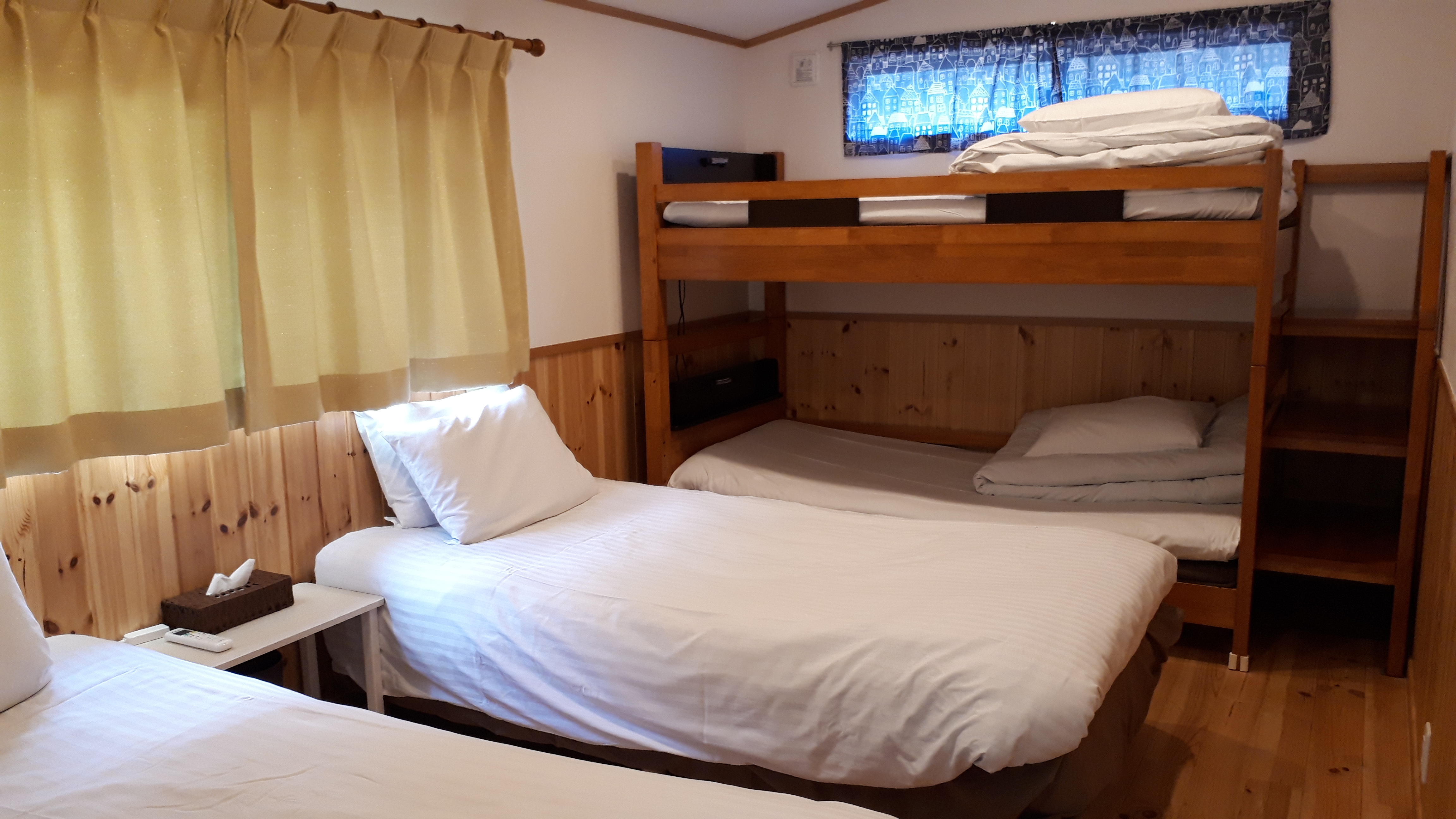 ・【一棟貸切◆インディゴ】洋室7.5畳（ツイン+2段ベッド）