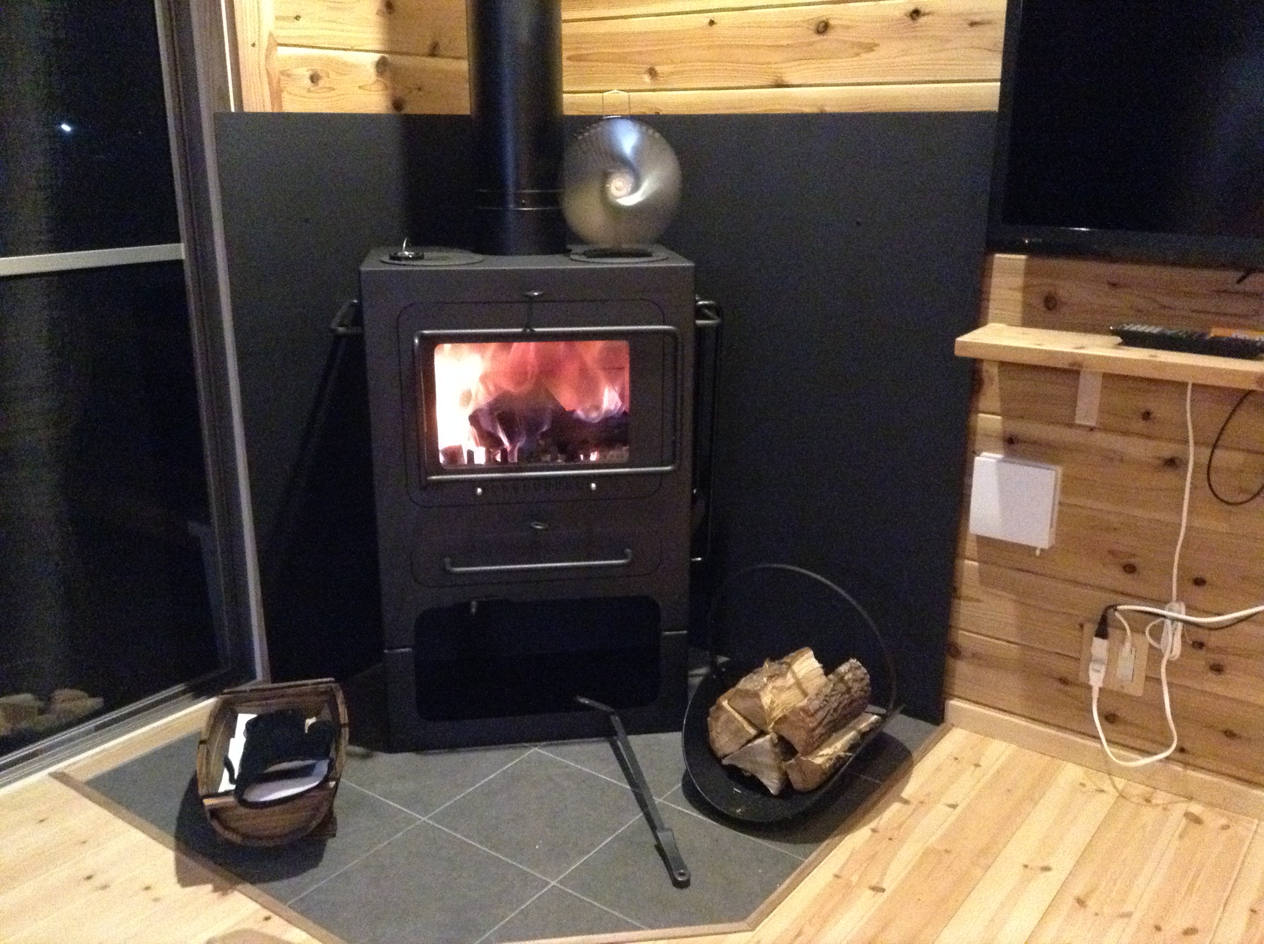 スタンダード　薪ストーブ