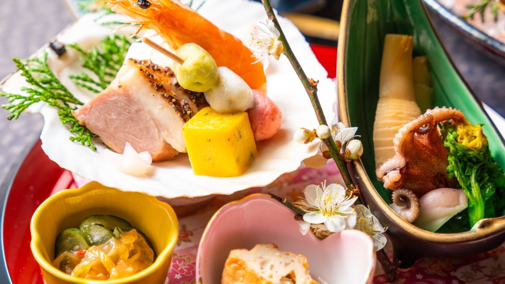 四季の輝きを一皿に。料理長の感性が光る、彩り豊かな前菜。