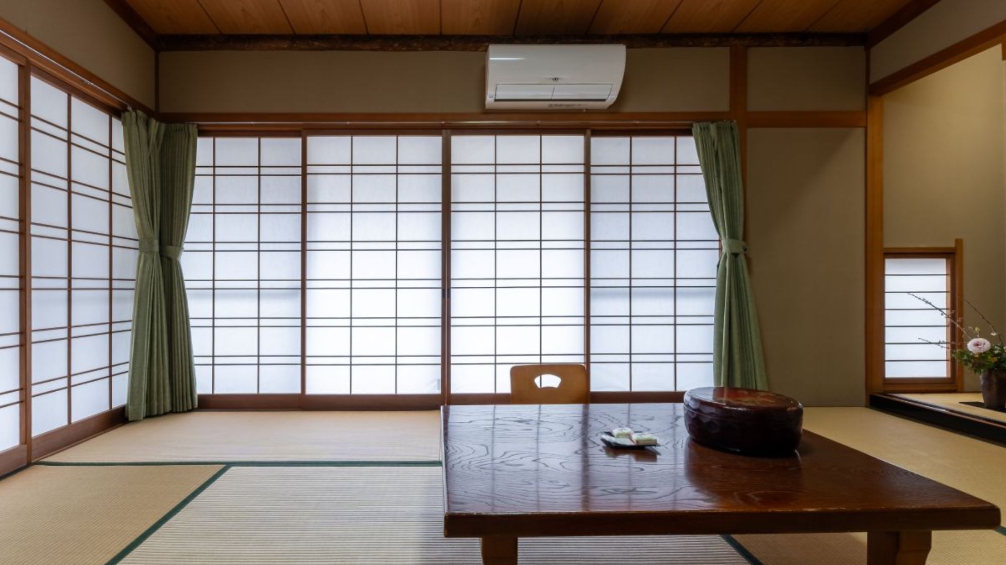 <和室8畳>ご夫婦やカップルの滞在におすすめな、2～3名様までご宿泊いただける客室