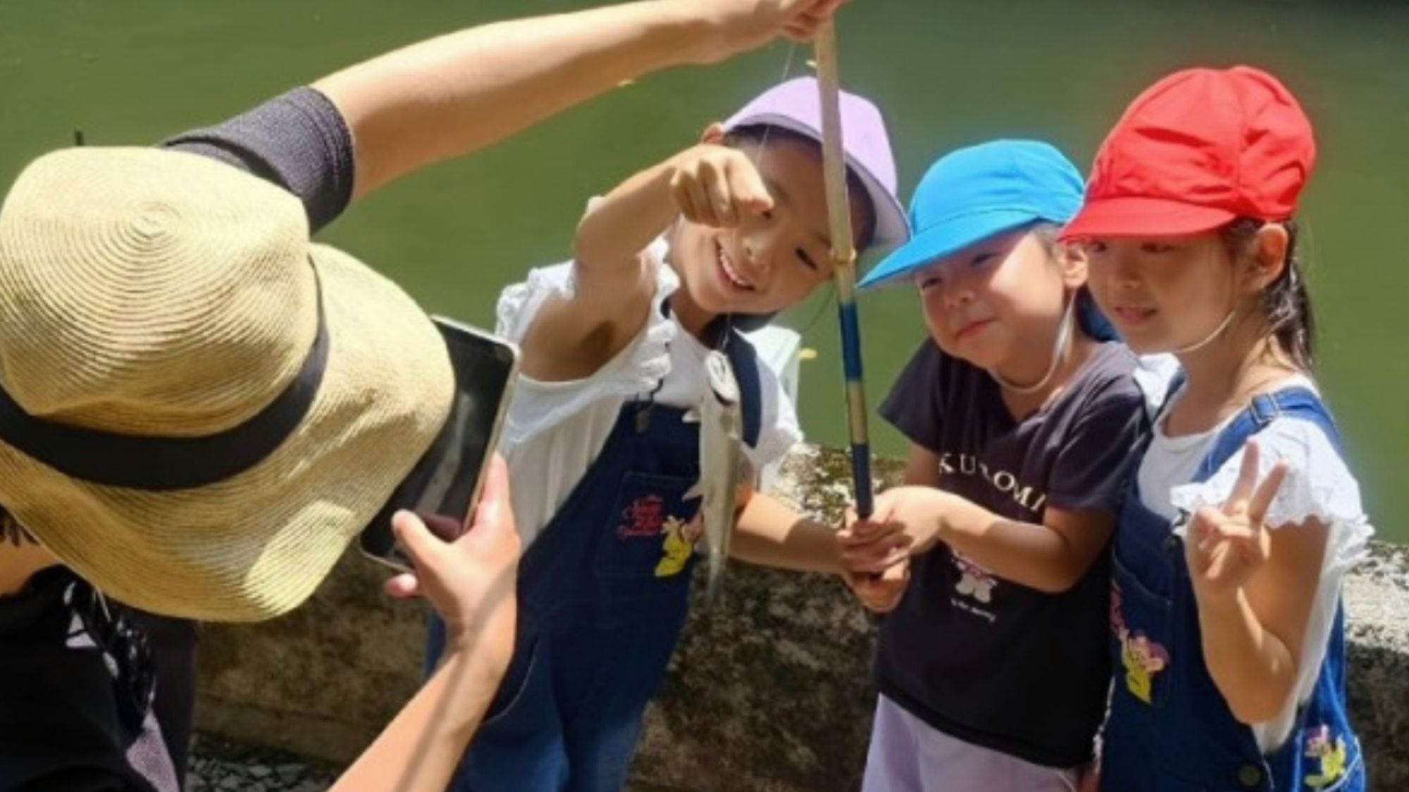 ニジマス釣りを通して、自然を大切にする気持ちが育つ、やさしい学習体験です。