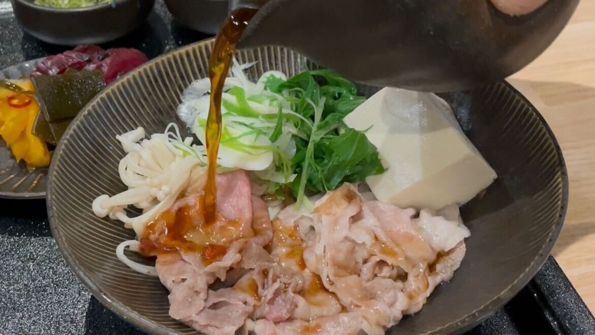 【2食付】ひら乃のしゃぶしゃぶコース+ホテルの朝食ビュッフェ付プラン　ホテルから徒歩2分