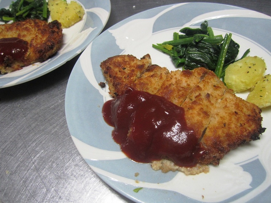 ミラノ風ポークカツ