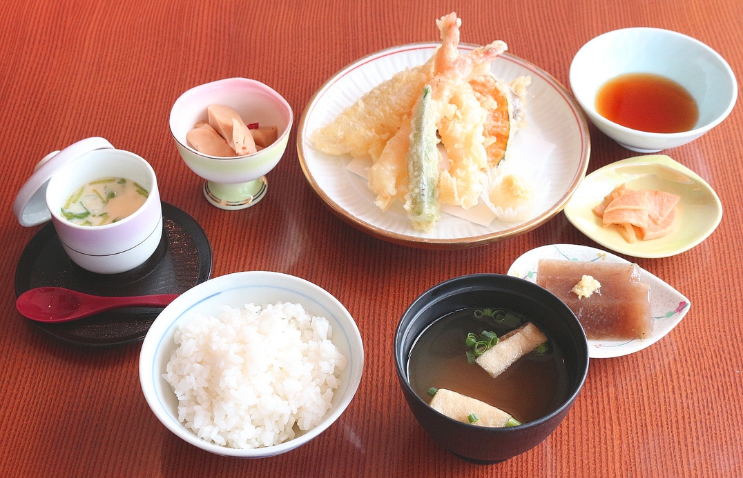 【WEB限定】New里山夕定食付き　「西会津温泉」湯けむりプラン1泊2食