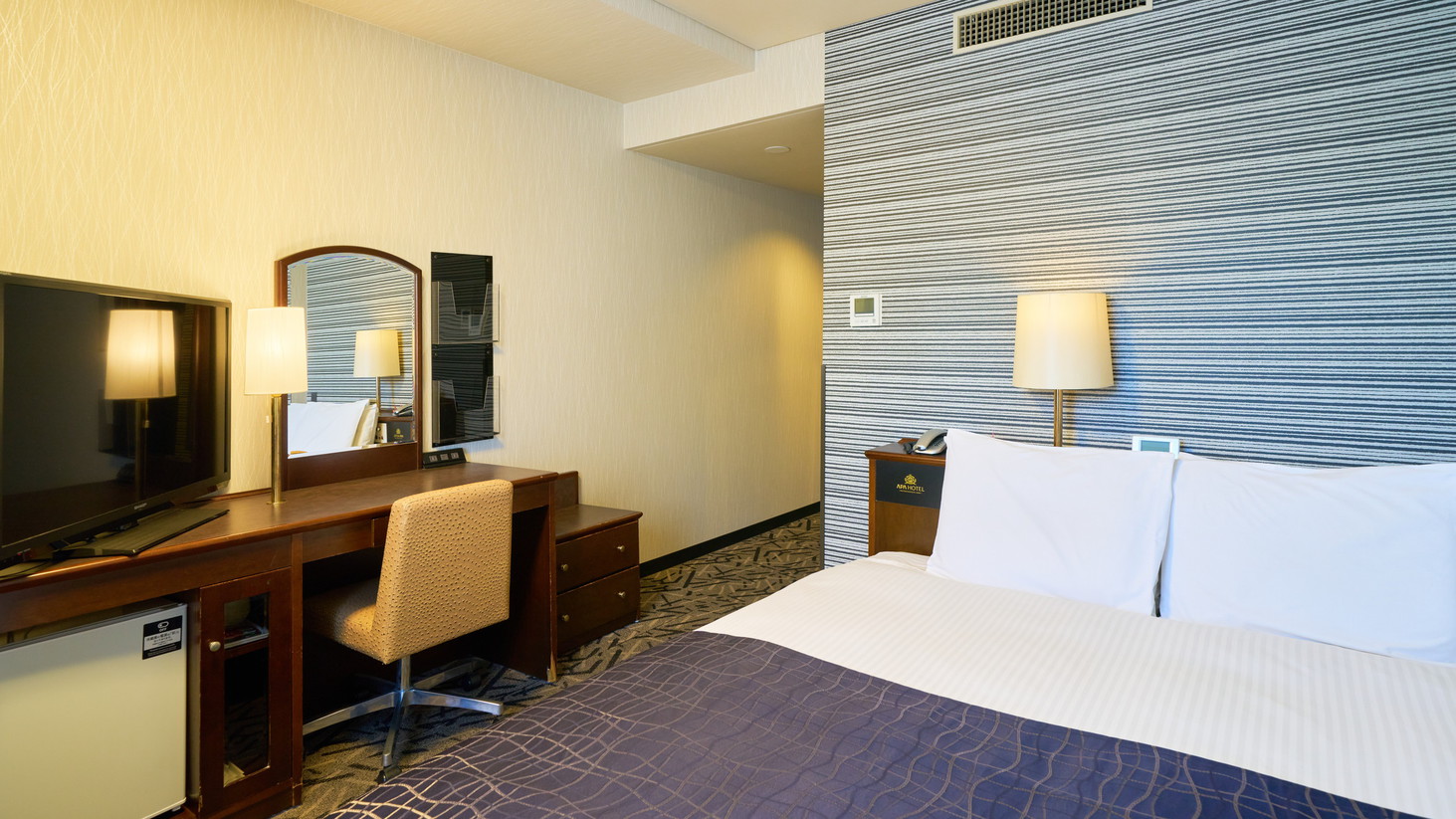 松山城西　デラックスダブル