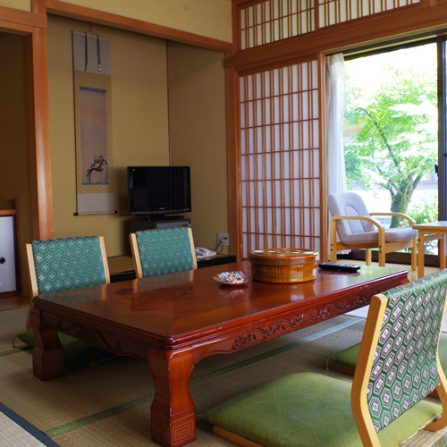 <Community Hall> Japanese-style room with bathroom and toilet