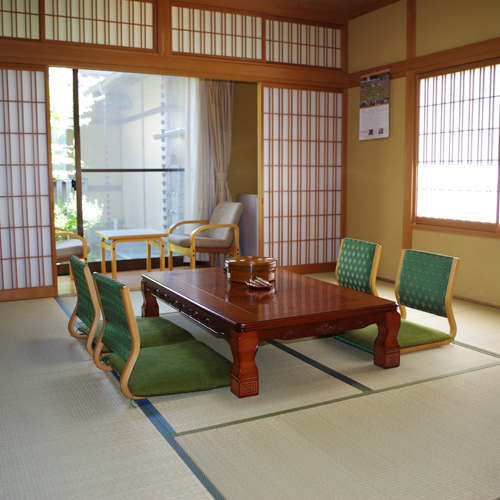 <Community Hall> Japanese-style room with bathroom and toilet