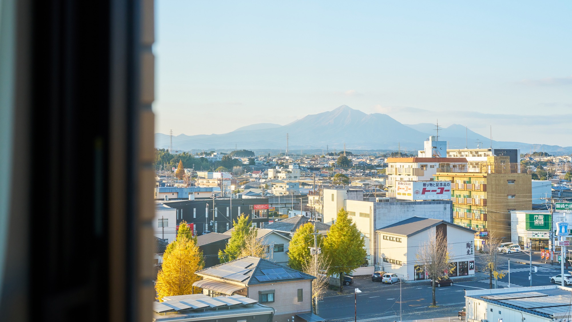 ・【客室】お部屋からひらけた景色が広がります