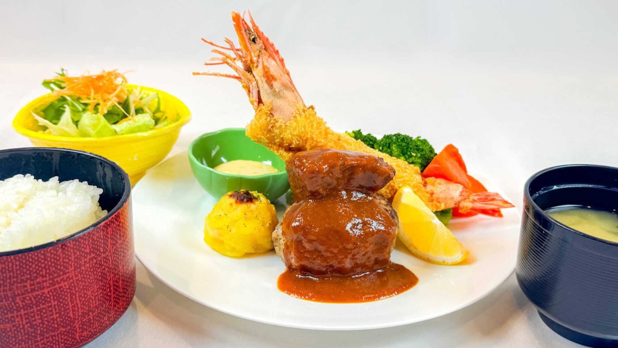 【夕食】ハンバーグ＆エビフライセット