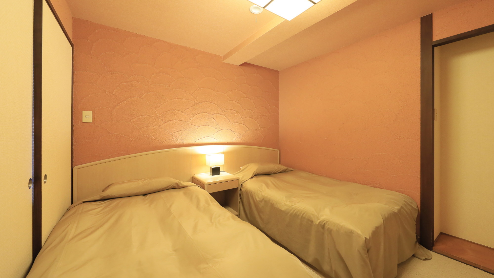 当館最上級のスーペリアルーム(一例)　ワンランク上のご滞在をお愉しみ下さい