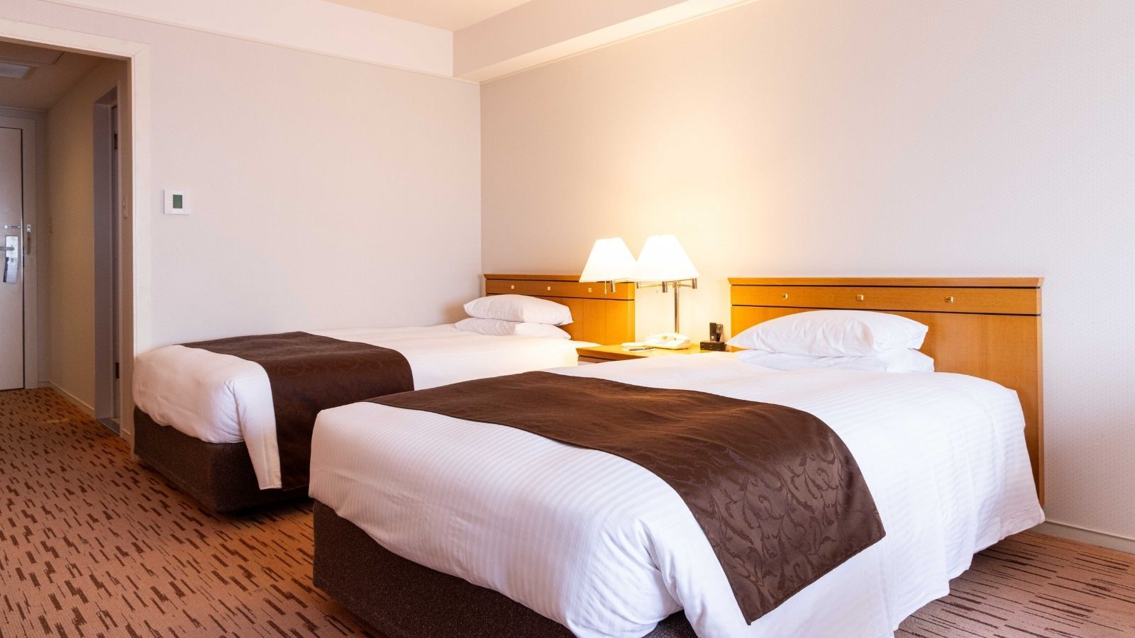 エアポートビューデラックスツイン　ベッド