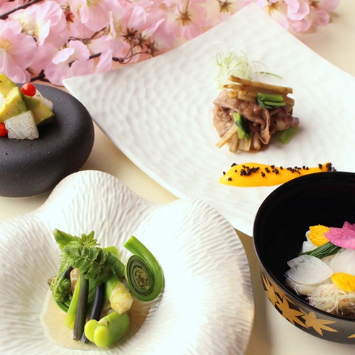 【LUXDAYSセール】【会席/2食付】旬の食材と繊細な技を愉しむ月替わりの日本料理