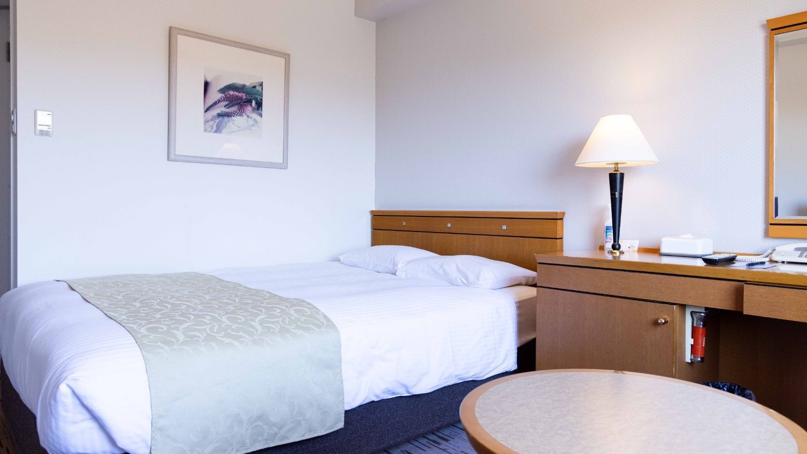 ガーデンビューシングル　ベッド