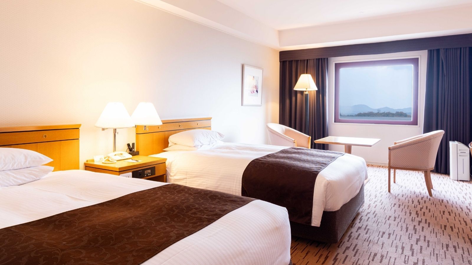 エアポートビューデラックスツイン　ベッド