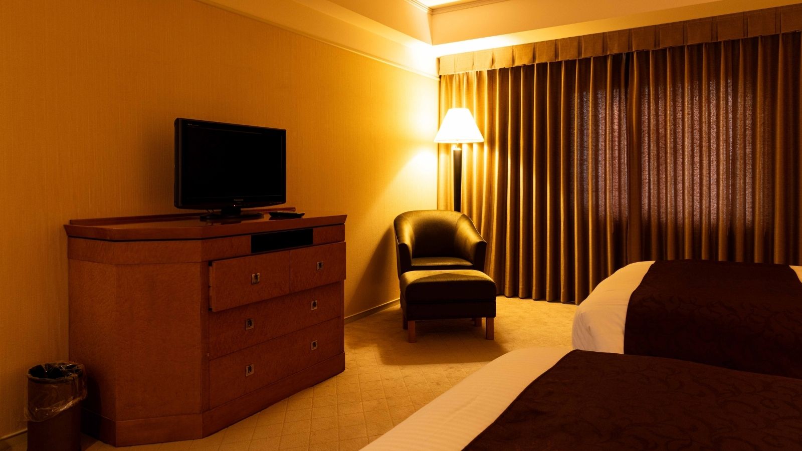 エアポートビュースイート　ベッド