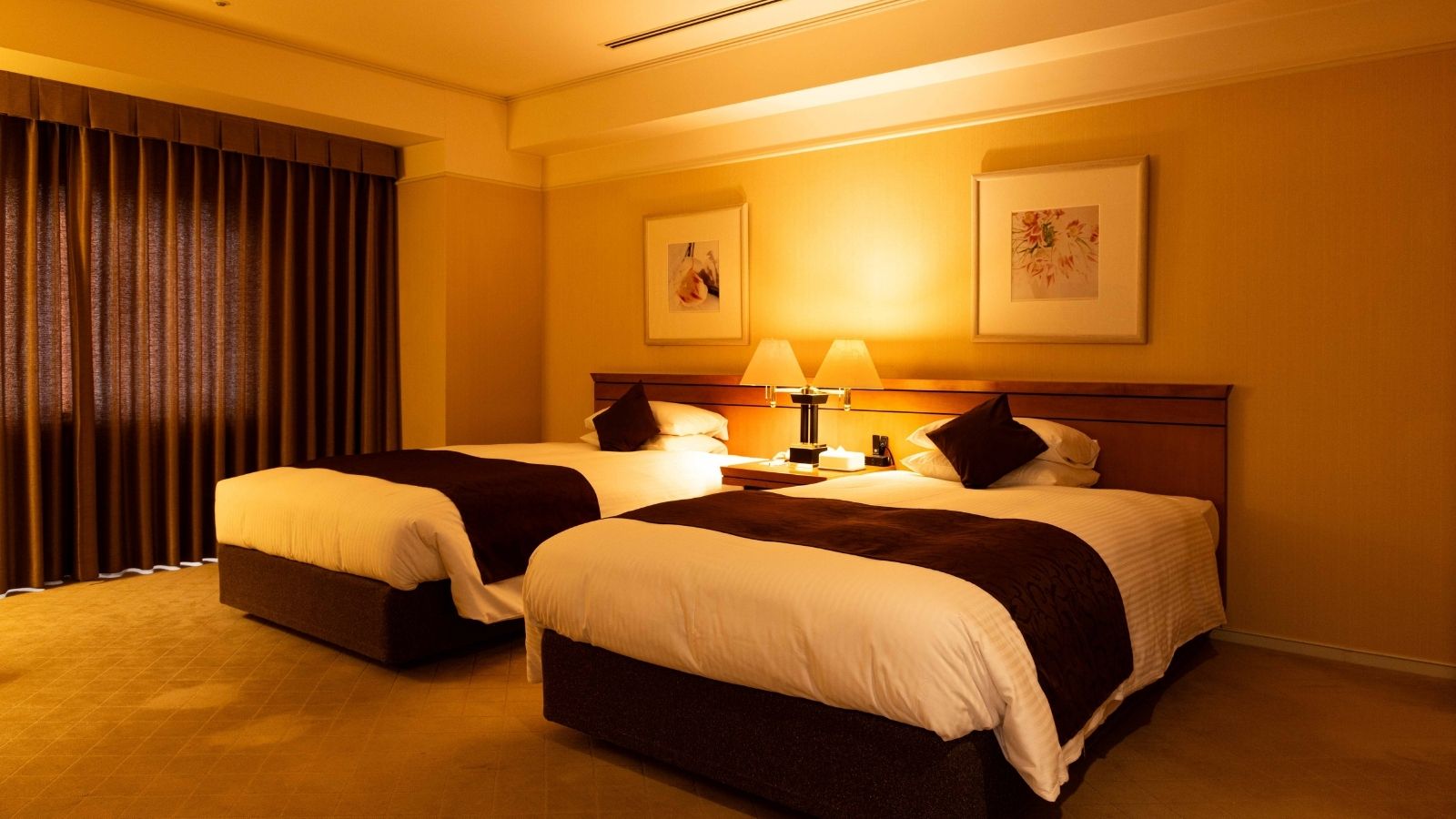 エアポートビュースイート　ベッド