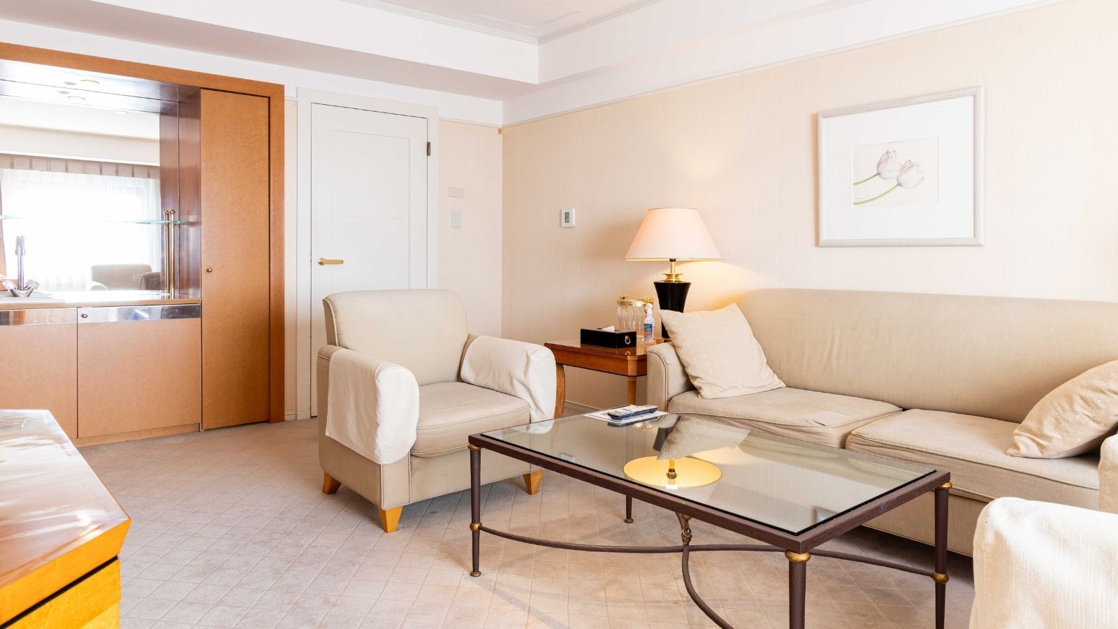 エアポートビュースイート　リビング