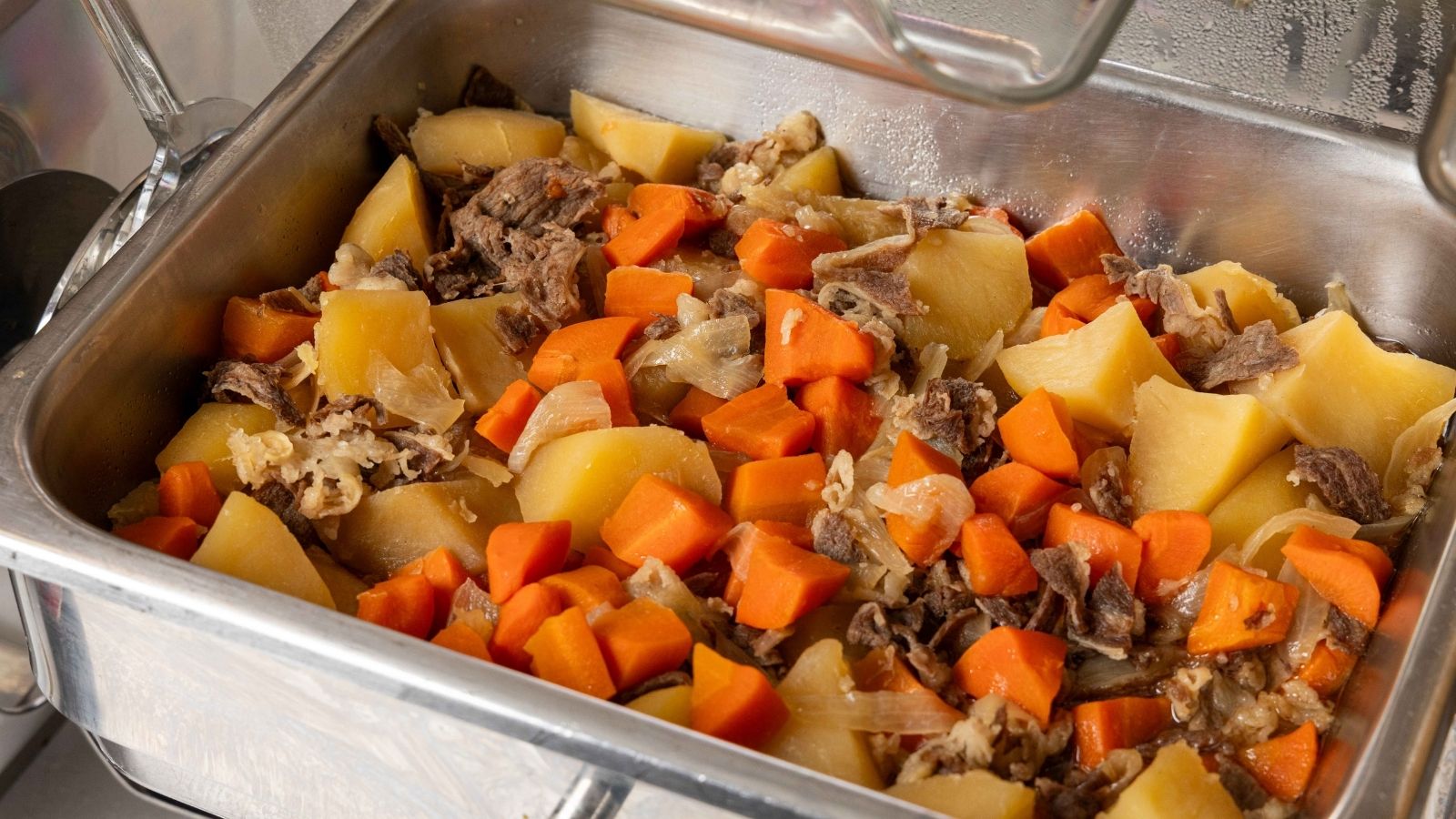 朝食　肉じゃが