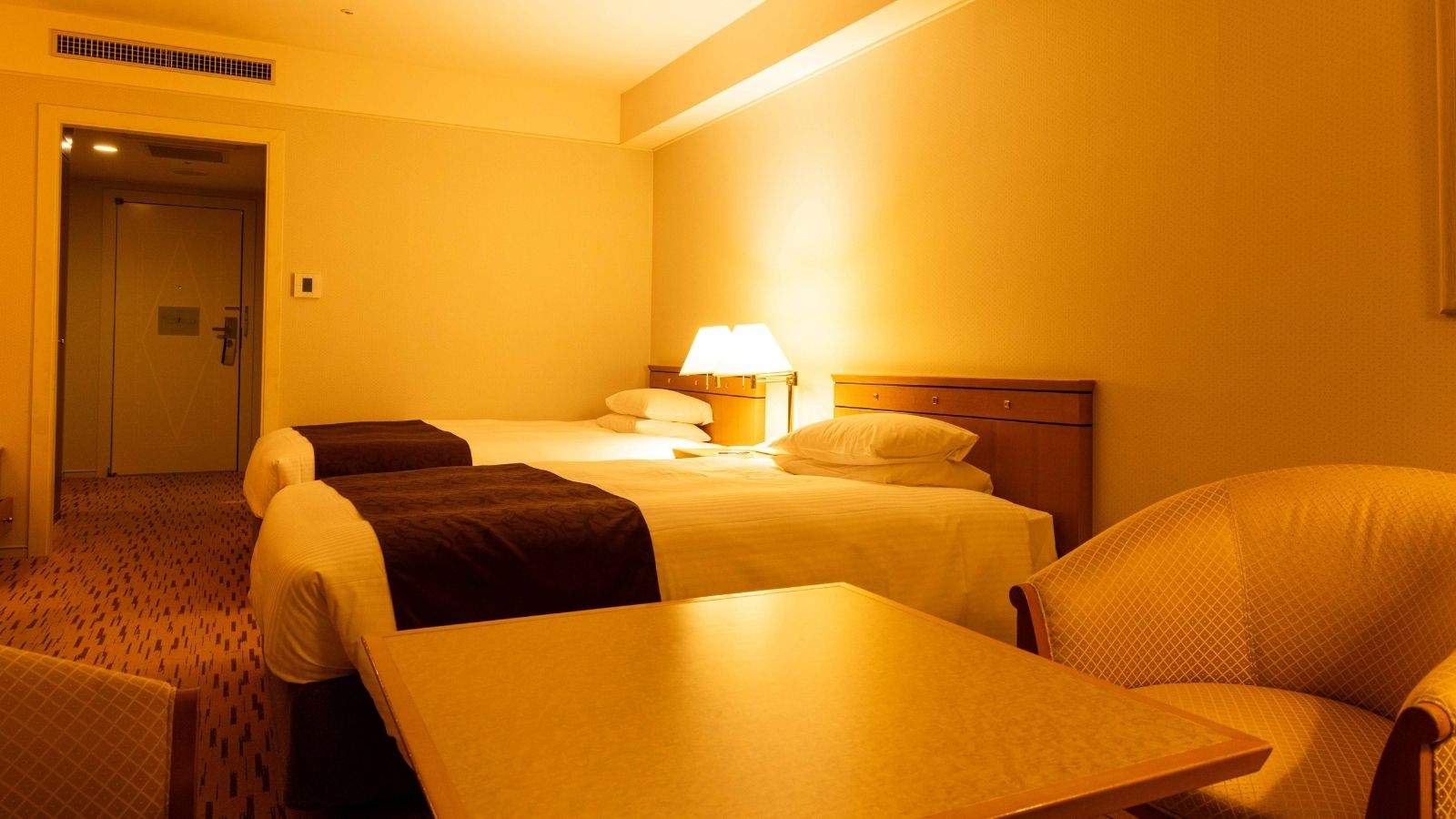 エアポートビューデラックスツイン　ベッド