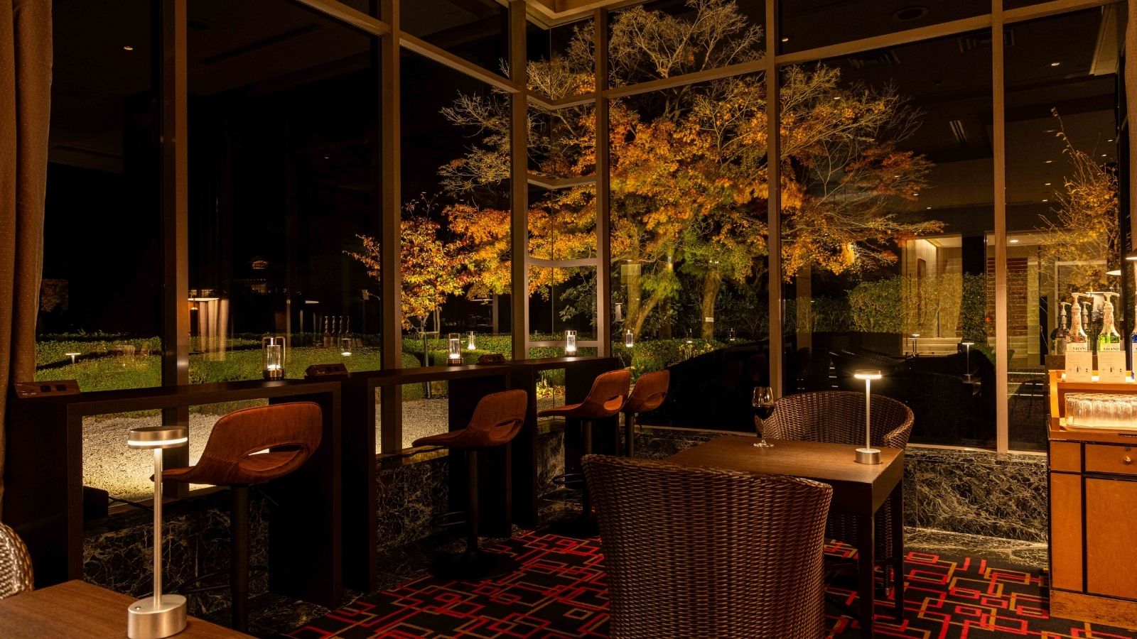 ラウンジそらカフェ　夜