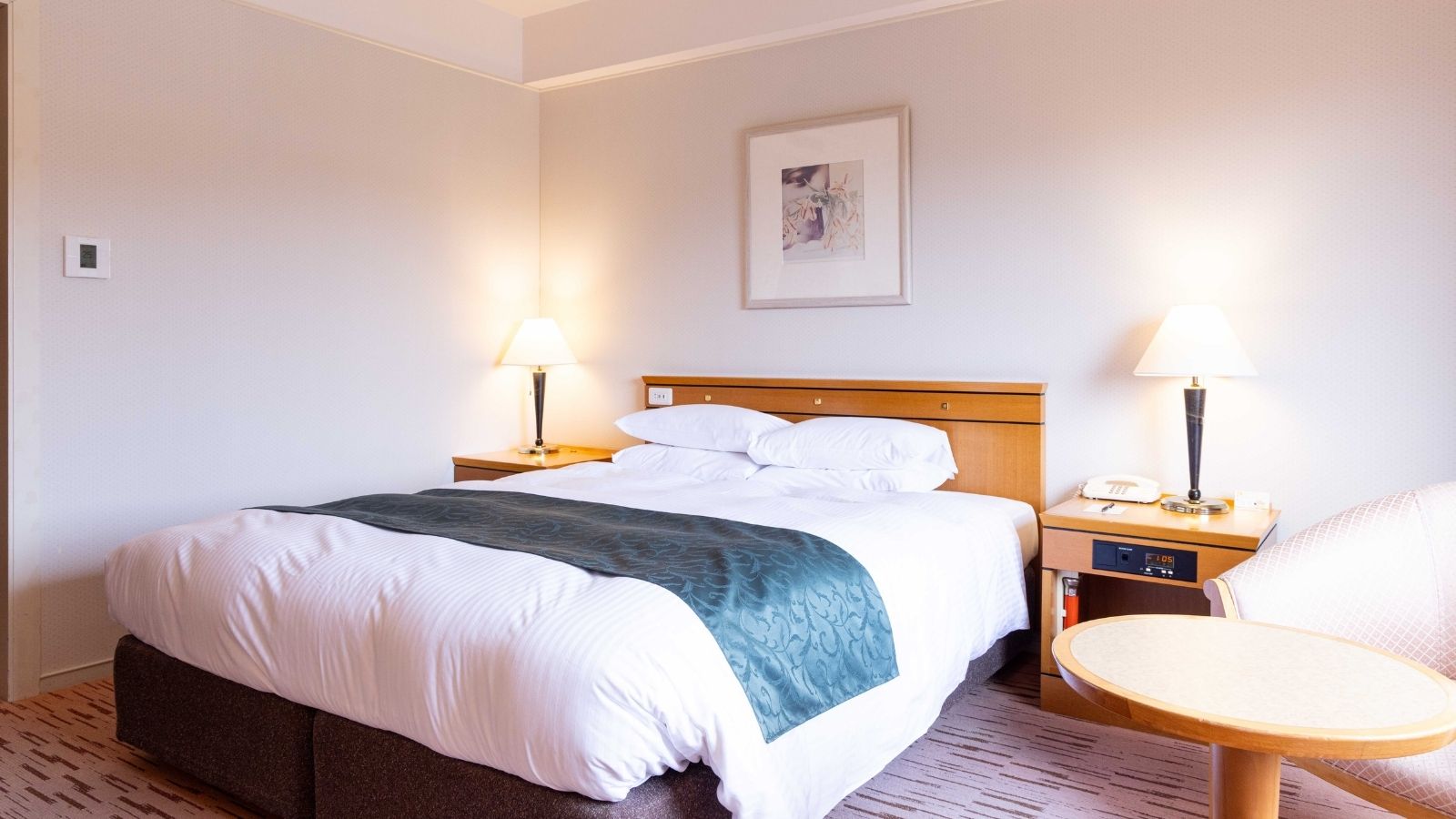 ダブル　ベッド