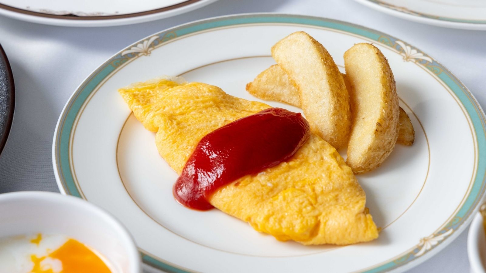 朝食　オムレツ