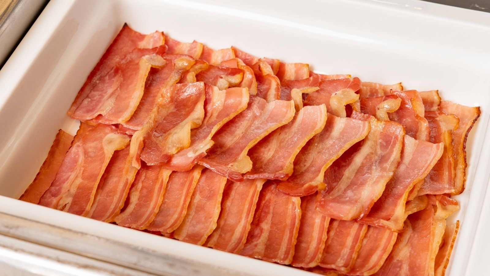 朝食　ベーコン