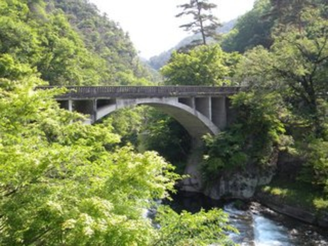 昇仙峡入り口の長潭橋からガイドさせていただきます。