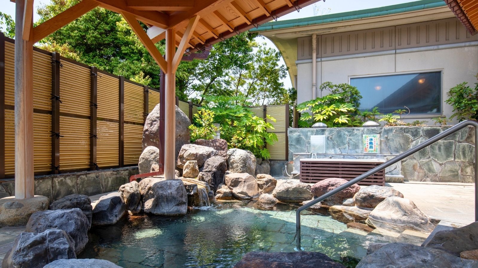 【やっぱり蟹が食べたい！】能登の冬｜ズワイガニ2杯×香箱ガ二1杯付き会席プラン