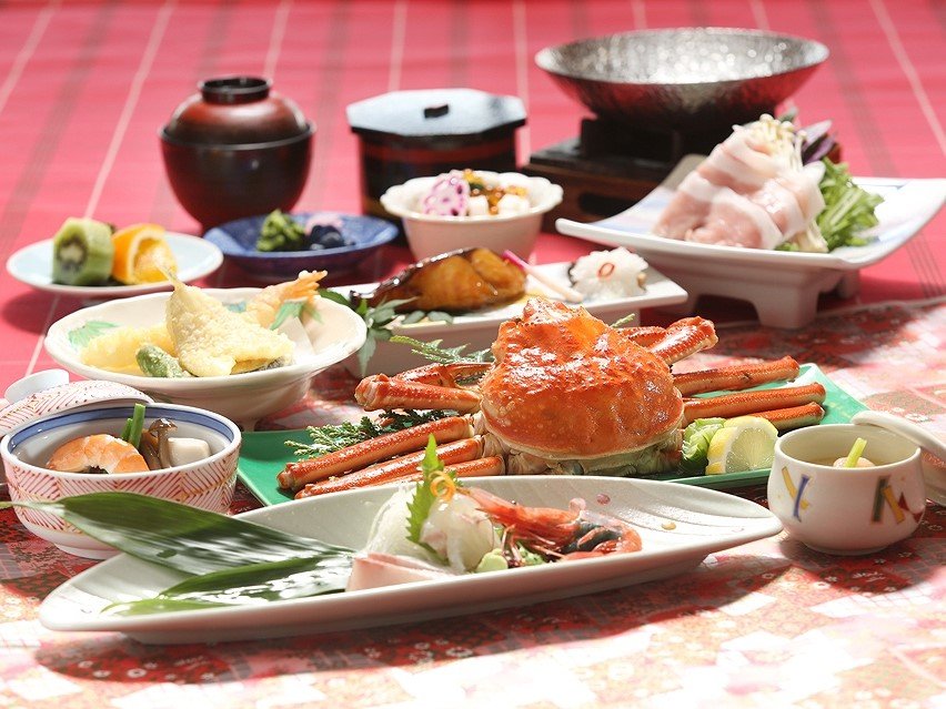 本ズワイガニ１杯が付いた会席膳をリーズナブルな価格で提供！（イメージ）