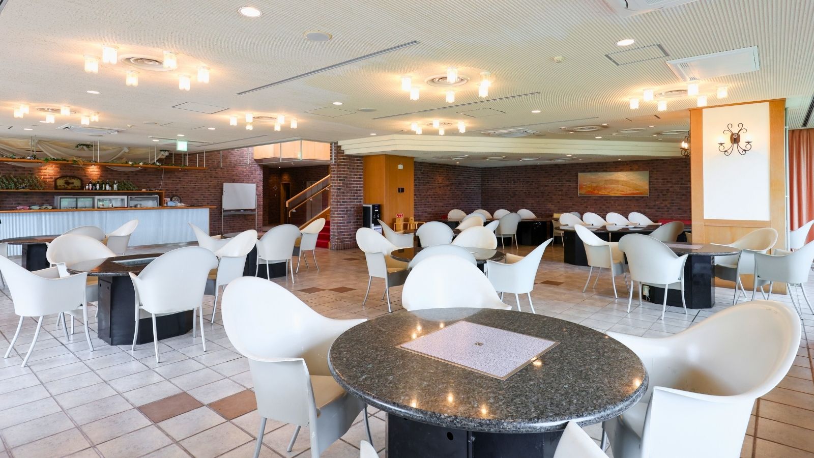 【バーベキューサロン フェルチェ】無煙ロースター完備で快適BBQ