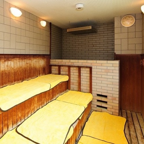 【サウナ室】男女浴場にはサウナ室も完備しています。