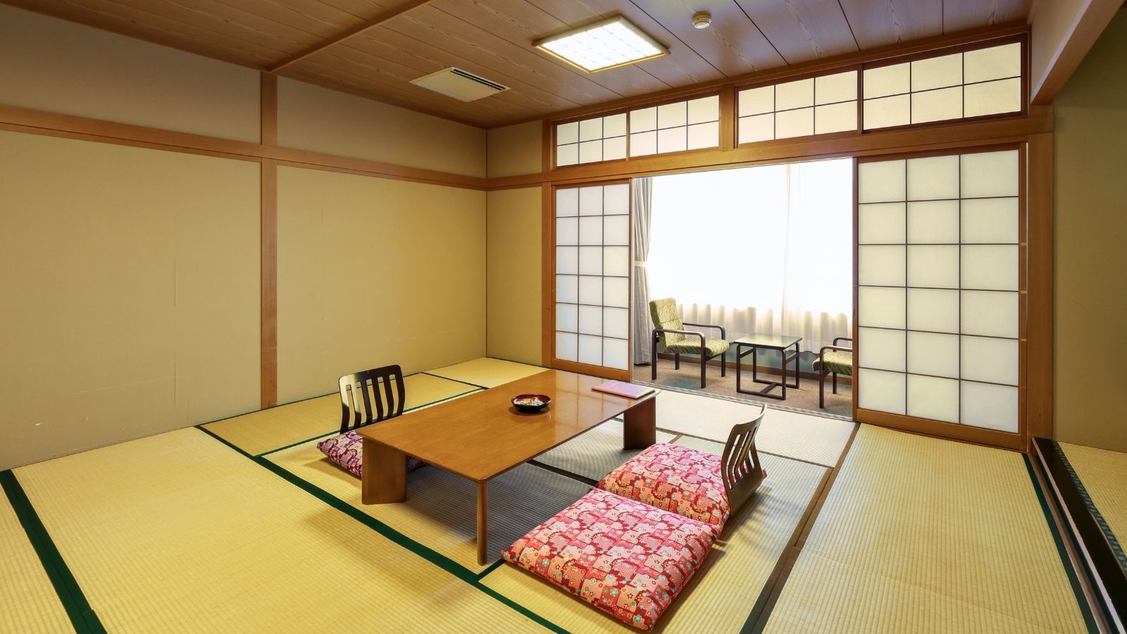 【スタンダード和室】中庭眺望付き客室＜35〜45平米＞