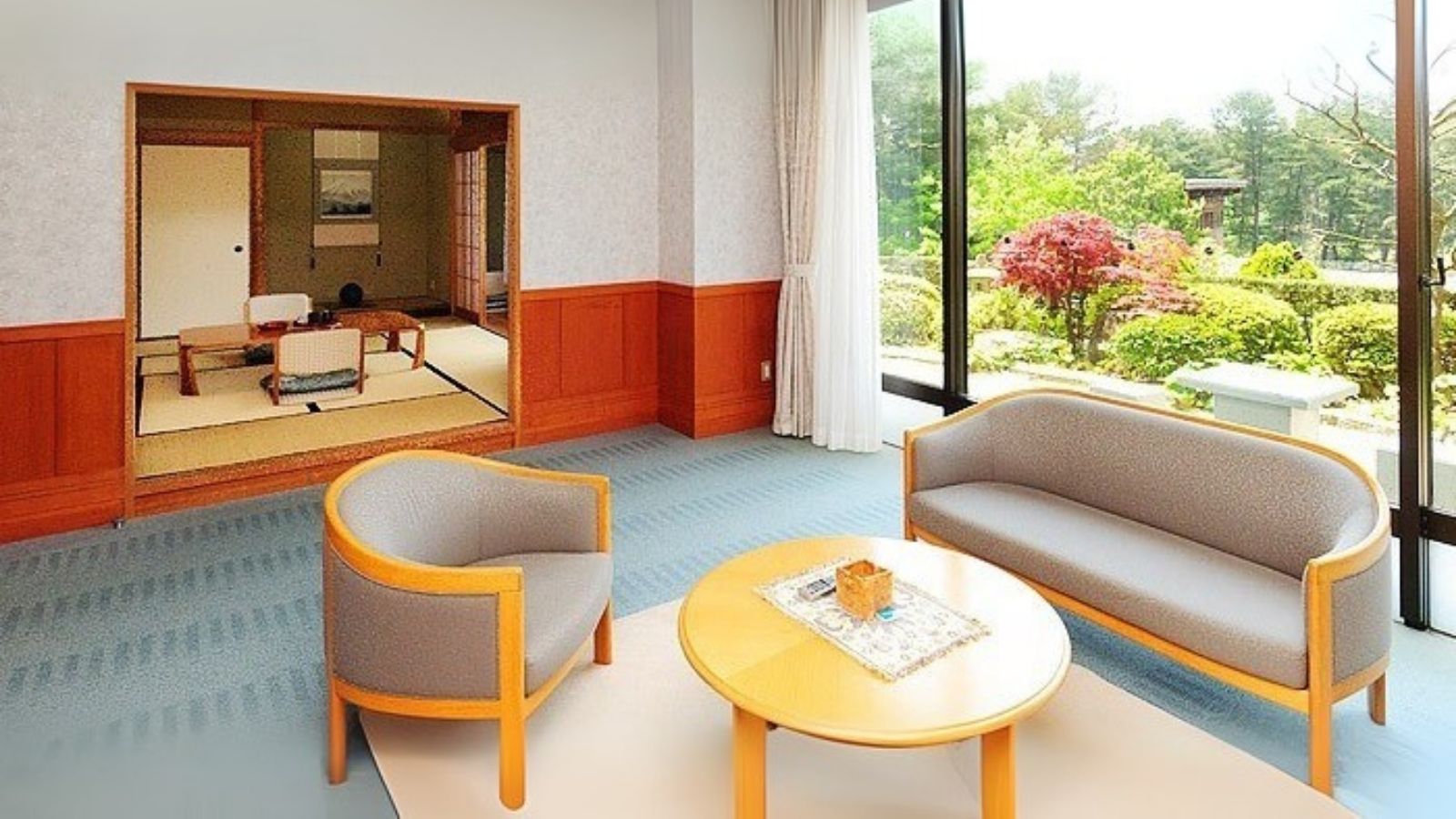 【庭園和洋室】四季彩る庭園付き最上級客室＜100平米＞