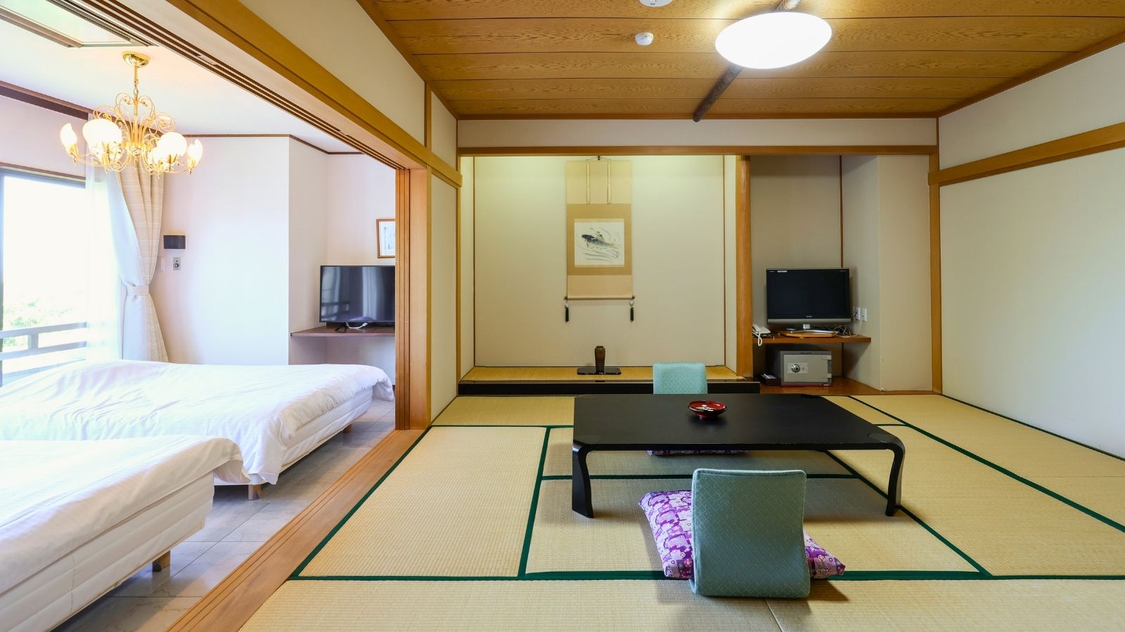 【眺望和洋室】リビング・バス付き展望客室＜59平米＞