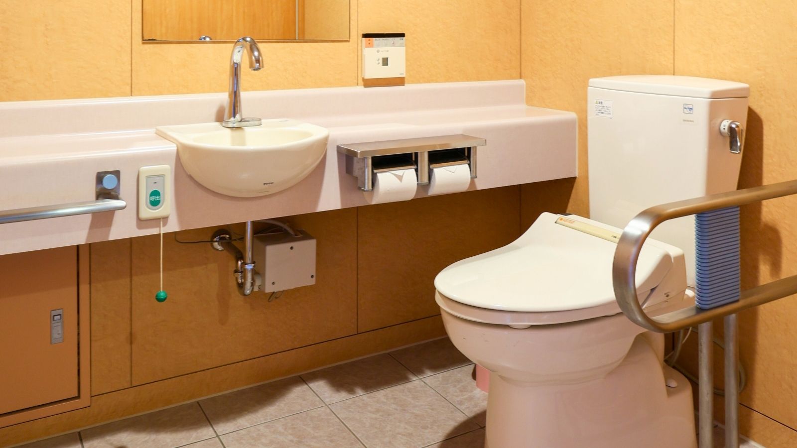 【バリアフリー洋室】段差のない広々フラット床客室＜65平米＞