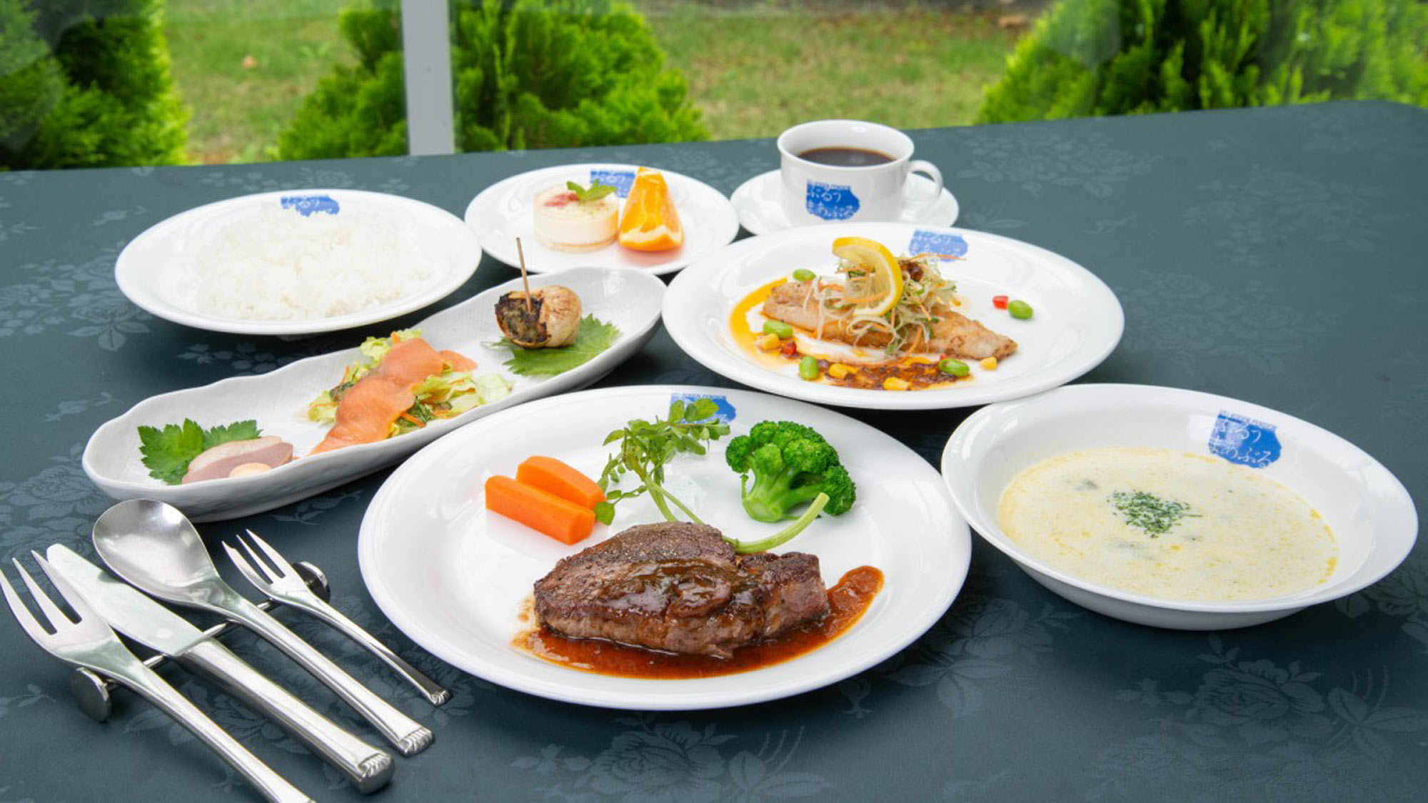 【夕食付】朝食なしで翌朝は早起きでおでかけor朝寝坊もOK！