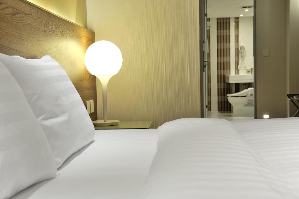 スーペリアクィーン　窓なし