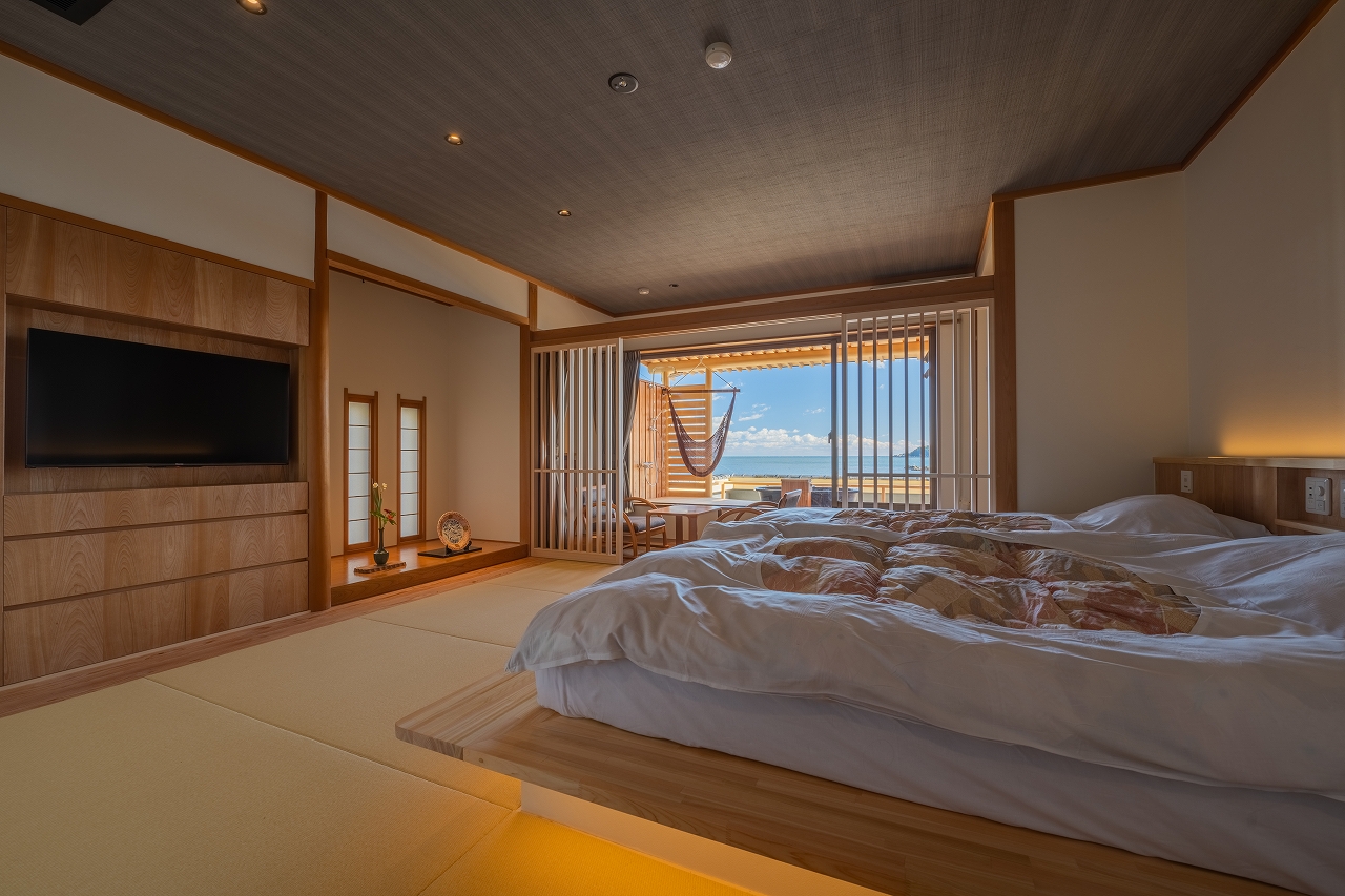 201　ハンモックと露天風呂のお部屋