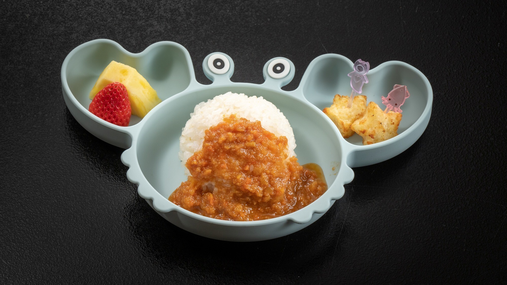 【お子様料理】見た目もかわいらしいお子様メニュー。小さなお子様連れにも嬉しい内容です。