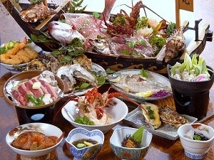 【祝い魚】１人伊勢海老２尾＆あわび１個付！牛陶板焼きに地魚舟盛付