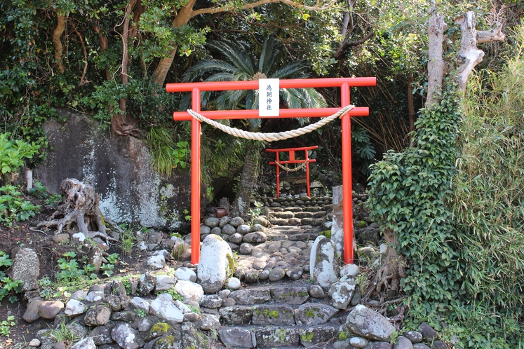 *観光：為朝神社。為朝の最期の地・八丈小島に創建された神社を分社したものだそうです。