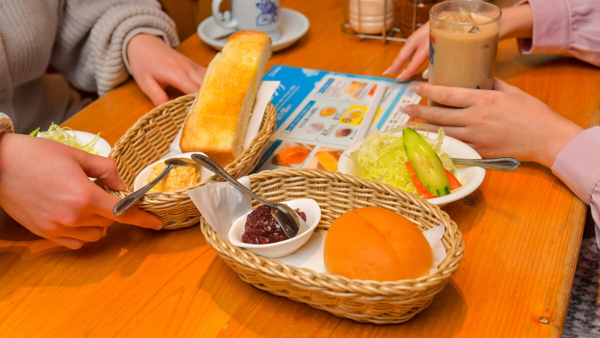 朝食