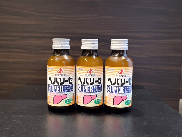 フロントにてヘパリーゼを販売しております。