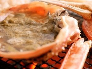 憧れの活松葉ガニ１枚使用。「プチ松葉かに会席」　鍋、しゃぶしゃぶ、焼き、お造りで