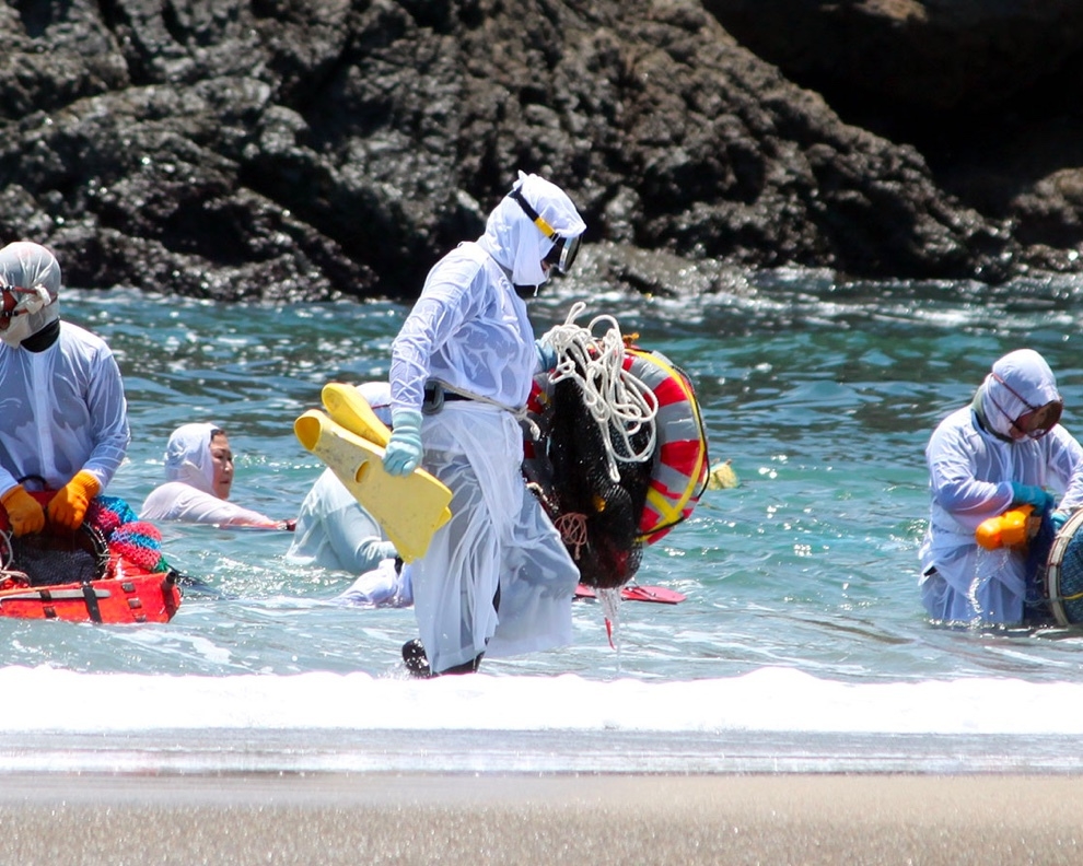 秋冬限定【海女小屋専用プランDX 】伊勢海老とあわびの豪華海鮮を！かまどを囲んで現役海女がおもてなし