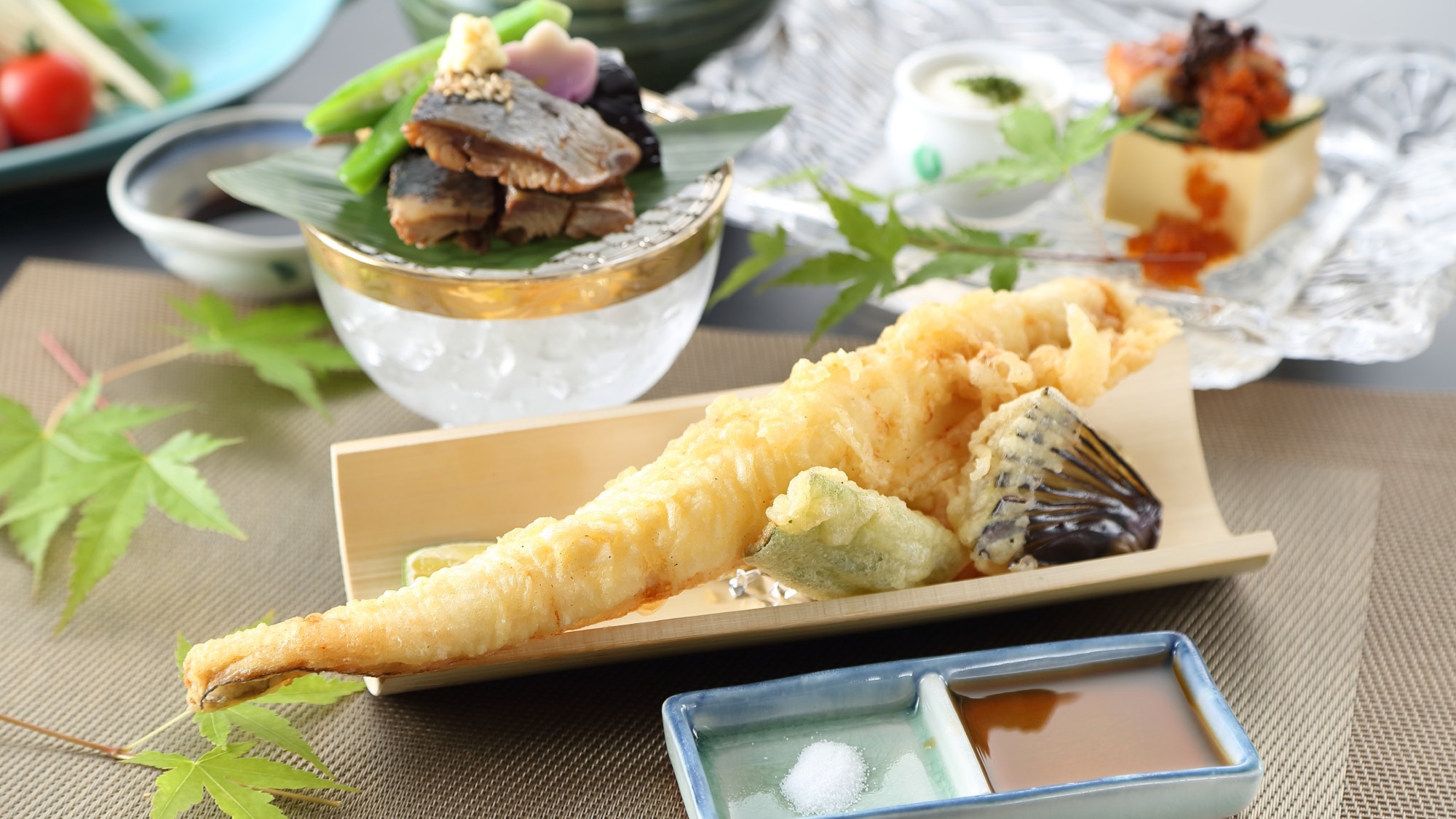 【さき楽】人気NO.1★ワンランクアップ★旬の味覚満載！京都牛ステーキ会席【2食付】