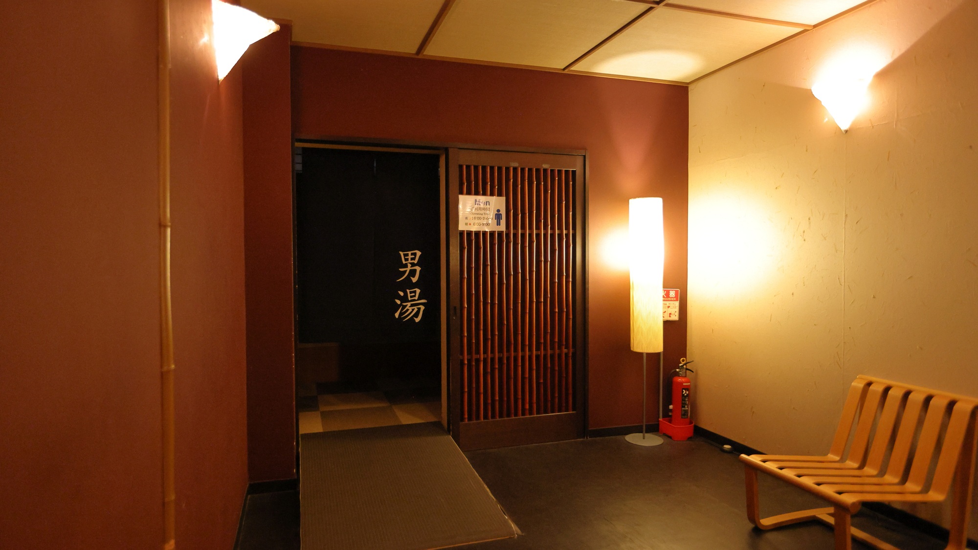 ・【大浴場】男女各1カ所。ご利用時間は16時～23時、6時～9時です
