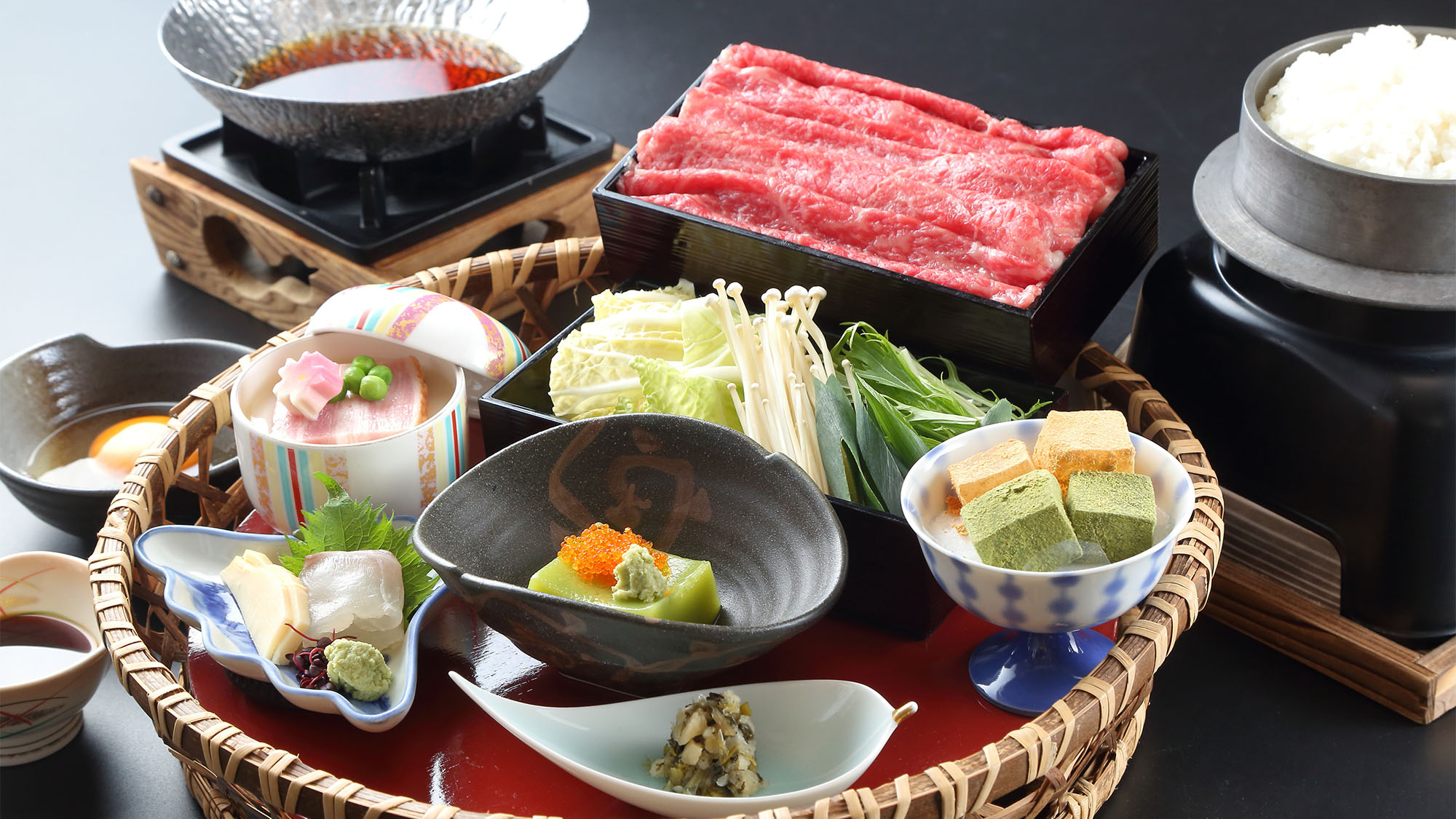 ・【すき焼き膳（春）一例】ボリューム控えめで少食の人にもおすすめ