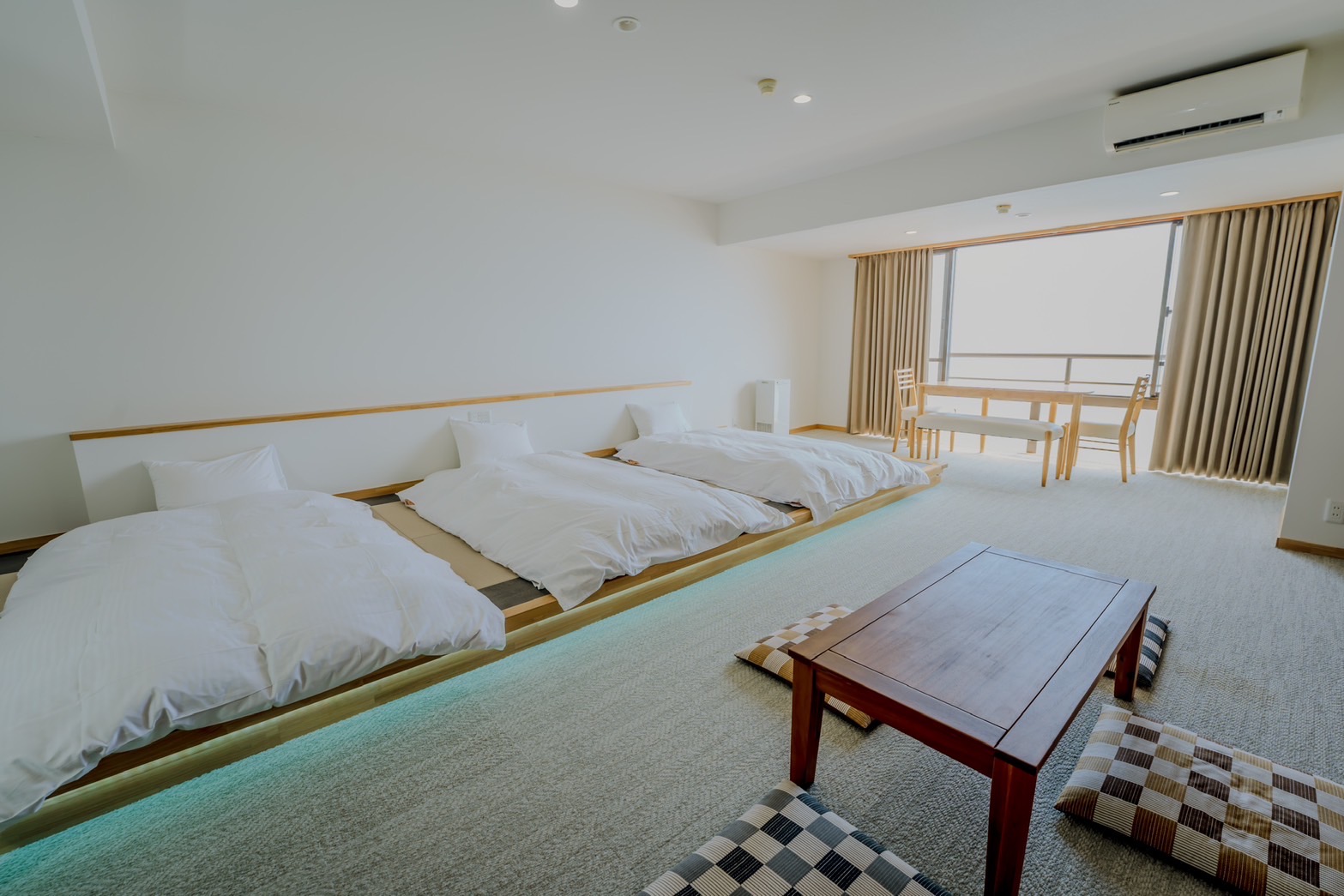 和モダンルーム